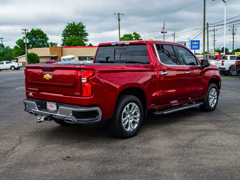 Used 2024 Chevrolet Silverado 1500 LTZ AWD/4WD image 7
