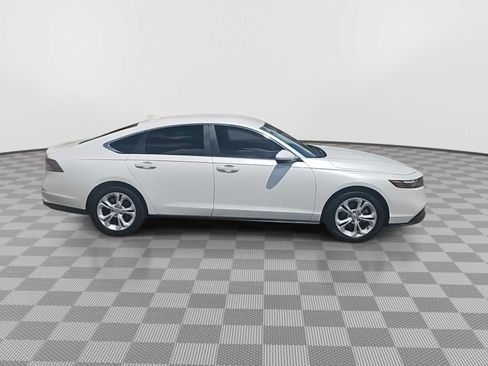 Certified 2023 Honda Accord LX image 9