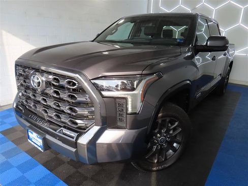 Used 2023 Toyota Tundra Platinum w/ Advanced Package AWD/4WD image 4