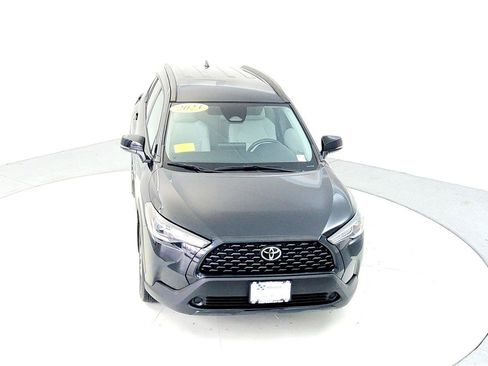 Certified 2023 Toyota Corolla Cross LE image 20