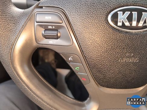 Used 2017 Kia Forte LX image 13