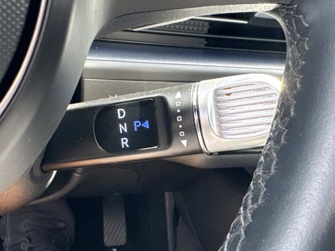 Used 2024 Hyundai Ioniq 6 SE RWD image 18