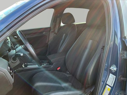 Used 2025 Honda Civic Sport image 21