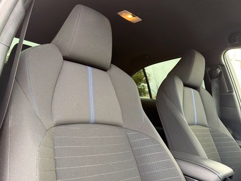 Used 2022 Toyota Corolla SE FWD image 16
