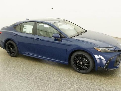 New 2026 Toyota Camry SE image 21