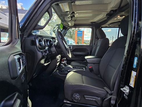 Used 2023 Jeep Gladiator Sport image 20