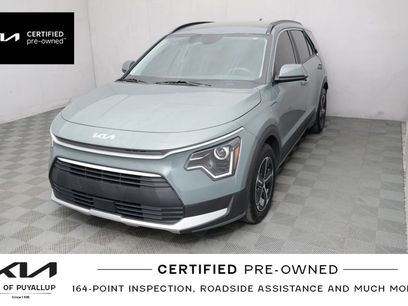 Certified 2025 Kia Niro EX