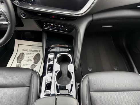 Used 2023 Buick Envision Essence image 12