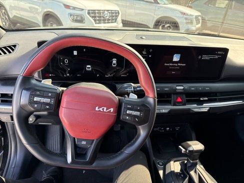 Used 2025 Kia K4 GT-Line w/ GT-Line Premium Package image 2