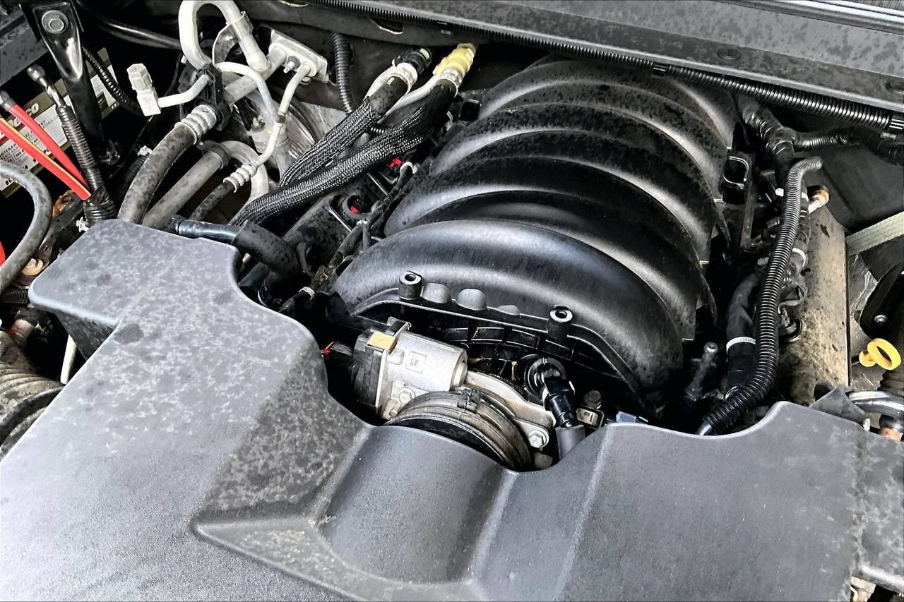 Used 2020 GMC Yukon Denali RWD image 31