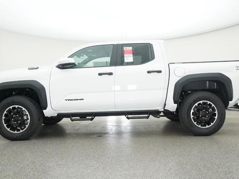 New 2025 Toyota Tacoma TRD Off-Road image 22