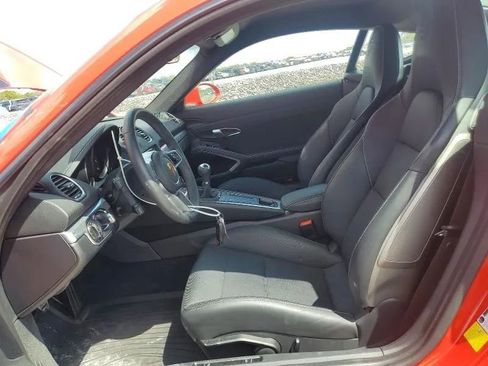 Used 2025 Porsche 718 Cayman image 7