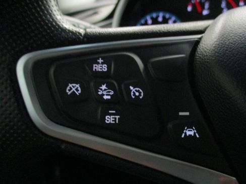 Used 2023 Chevrolet Malibu LS image 23