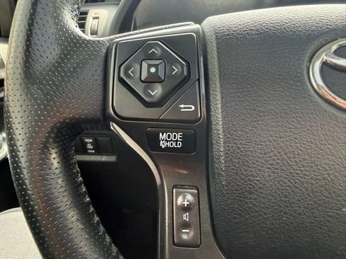 Used 2017 Toyota 4Runner TRD Off-Road Premium image 18