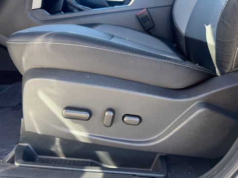 Used 2017 Ford Escape SE image 10