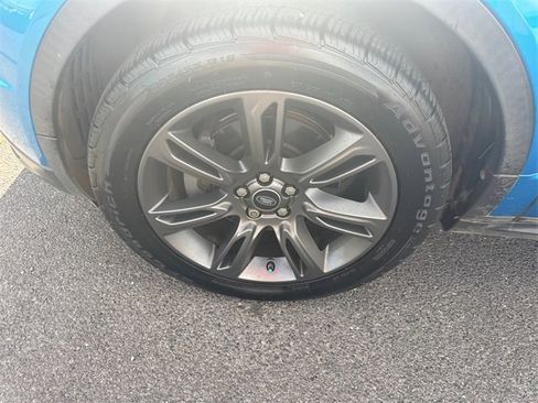 Used 2018 Land Rover Range Rover Evoque Landmark Edition image 6