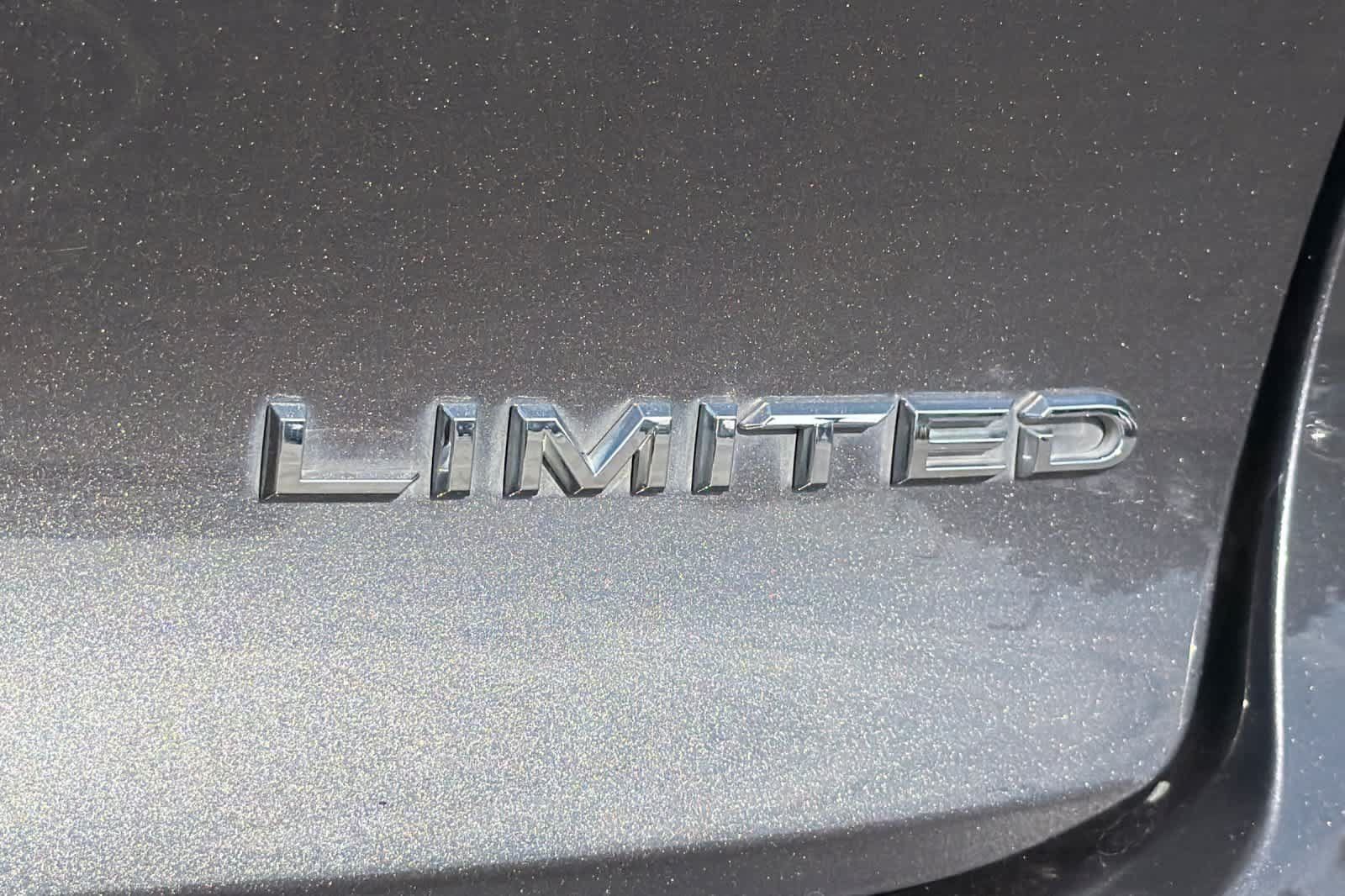 Used 2023 Toyota Crown AWD/4WD image 12