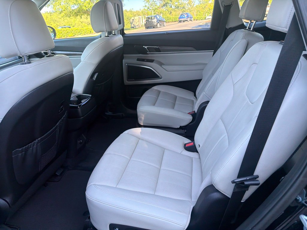 Used 2021 Kia Telluride EX w/ EX Premium Package AWD/4WD image 10
