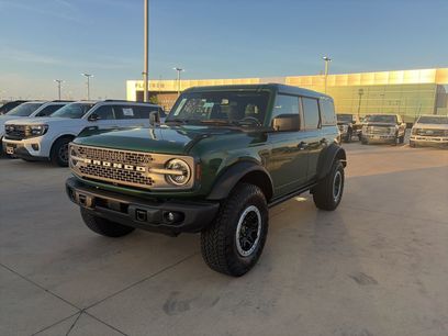 New 2025 Ford Bronco Badlands w/ Sasquatch Package