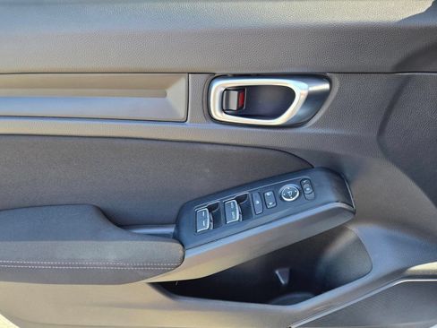 Used 2025 Honda Civic Sport image 17