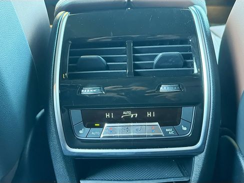 Used 2026 BMW X5 sDrive40i image 21