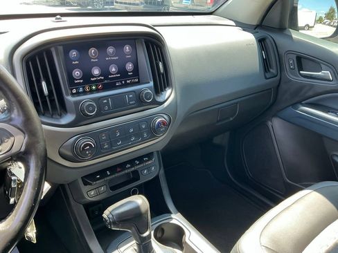 Used 2019 Chevrolet Colorado Z71 AWD/4WD image 32