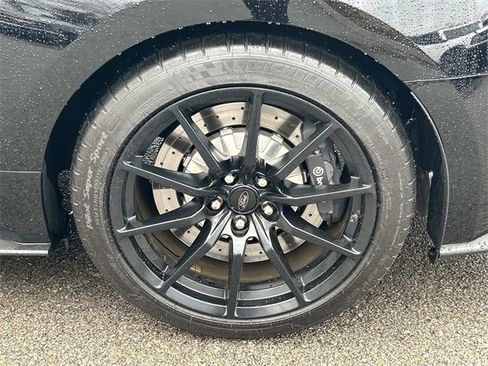 Used 2017 Ford Mustang Shelby GT350 image 13