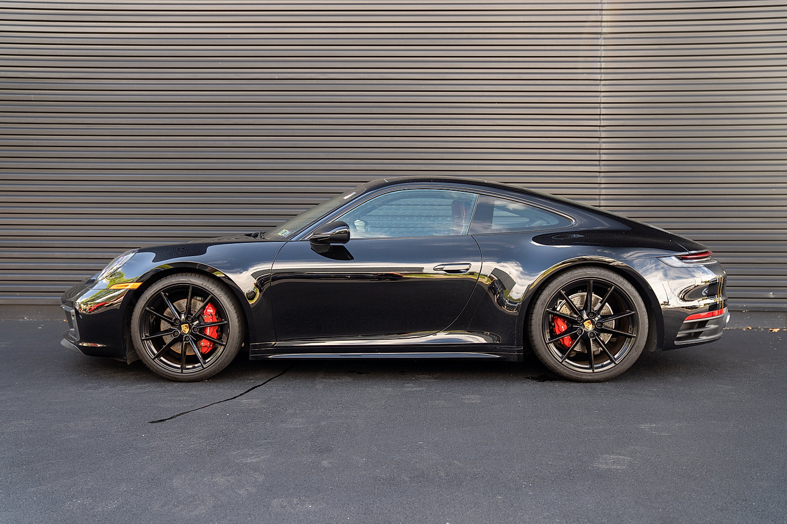 Used 2020 Porsche 911 Carrera 4S AWD/4WD image 2