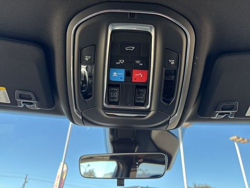 New 2026 Jeep Grand Cherokee Altitude image 36