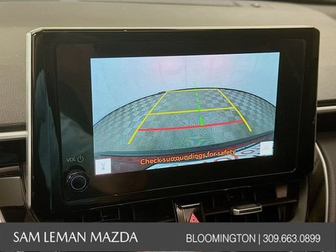 Used 2025 Toyota Corolla Cross XLE w/ Convenience Package FWD image 7