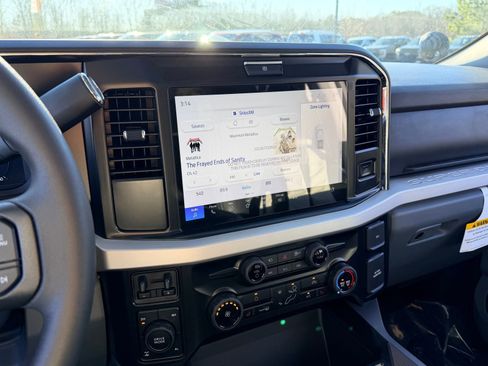 New 2026 Ford F250 XLT w/ XLT Premium Package image 47