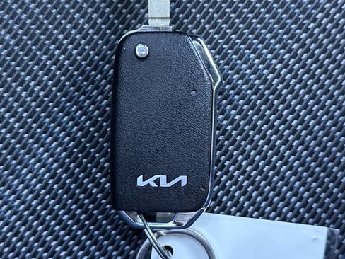 Used 2023 Kia Seltos LX AWD/4WD image 20