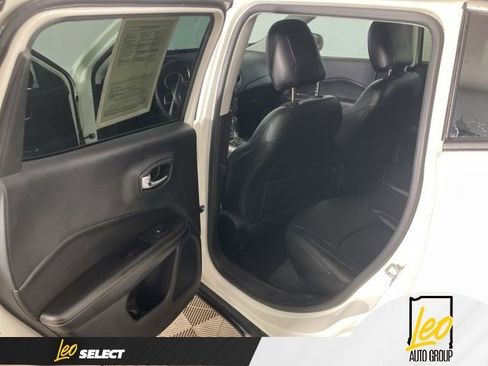 Used 2021 Jeep Compass Latitude AWD/4WD image 20
