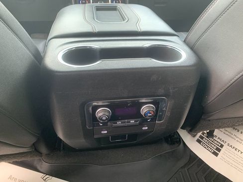 Used 2022 Chevrolet Tahoe RST w/ Luxury Package AWD/4WD image 15