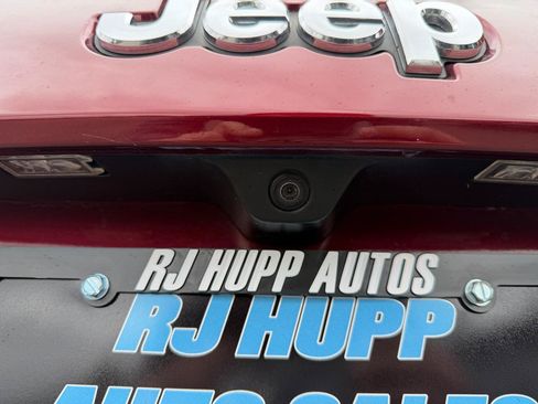 Used 2019 Jeep Grand Cherokee Limited AWD/4WD image 21