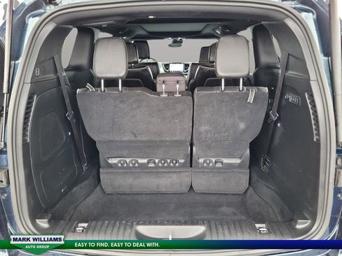 Used 2022 Chrysler Pacifica Limited w/ S Appearance Package image 32