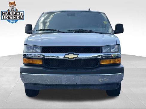 Used 2025 Chevrolet Express 3500 LT w/ LT Preferred Equipment Group RWD image 8