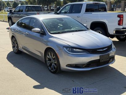Used 2016 Chrysler 200 S w/ Navigation & Sound Group I