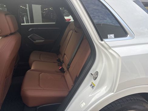 Certified 2025 Audi Q3 2.0T Premium w/ Convenience Package image 14