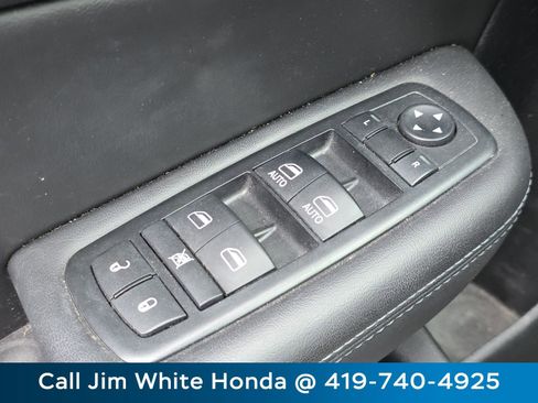 Used 2015 Chrysler 200 S w/ Navigation & Sound Group I image 23