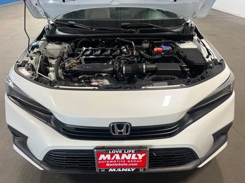 Used 2024 Honda Civic Touring image 9