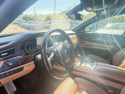 Used 2014 BMW 750i xDrive AWD/4WD image 10
