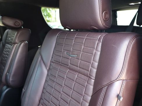 Used 2021 Cadillac Escalade ESV Sport Platinum w/ LPO, ONYX Package AWD/4WD image 37