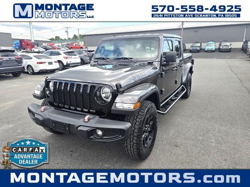 Used 2021 Jeep Gladiator Sport AWD/4WD image 1