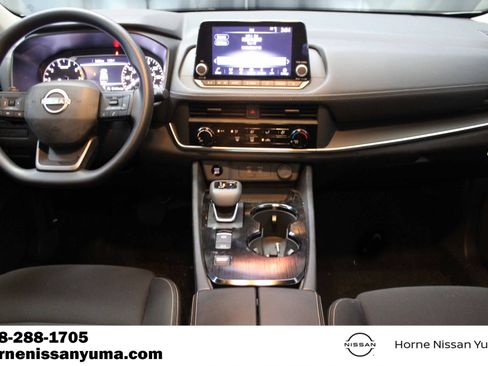 Certified 2025 Nissan Rogue S FWD image 6