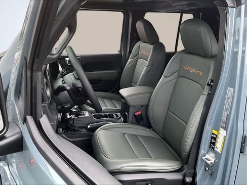 New 2026 Jeep Gladiator Mojave image 11