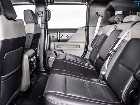 Used 2025 GMC Hummer EV 2X image 18