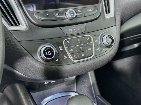 Used 2024 Chevrolet Malibu LT FWD image 22