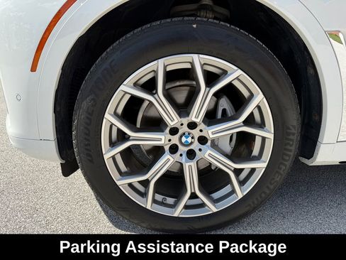 Used 2019 BMW X7 xDrive40i w/ Premium Package AWD/4WD image 11