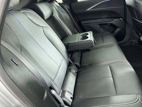 Used 2024 Toyota Corolla Cross AWD Hybrid image 27